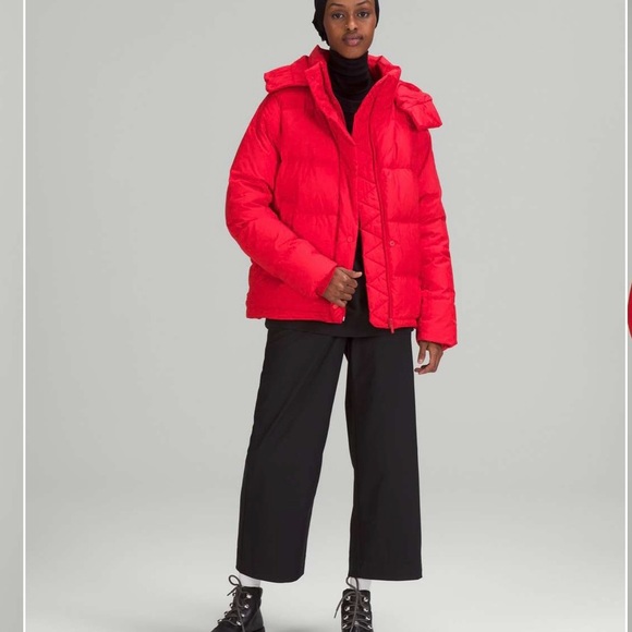 Lululemon Wunder Puff Jacket in Grenadine Red 600 down hooded puffer size 10 - Picture 1 of 9